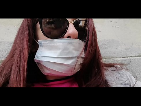 ❤️ Nicoletta tieħu vendetta fuq il-proxxmu tagħha u tagħmel pip fil-garaxx tiegħu (Special Covid19 Italian Quarantine) Vidjow porn lilna ❌❤